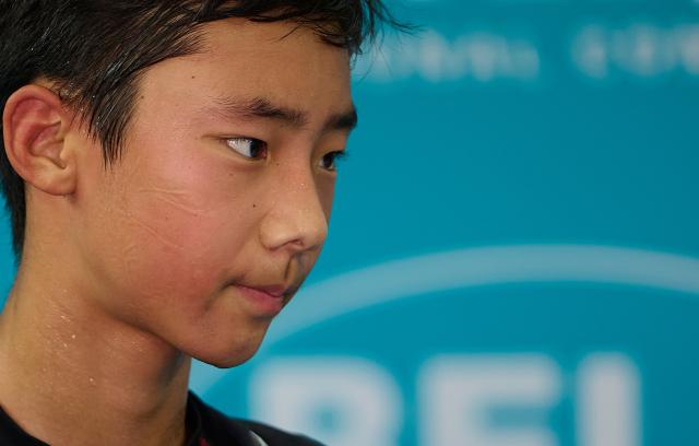 (260914) -- VALENCIA, Sept. 14, 2026 (Xinhua) -- CFMOTO Aspar's Sun Shengbo of China reacts after the Race 2 of the ESBK Talent category at the 2026 Spanish Superbike Championship Valencia in Valencia, Spain, Sept. 13, 2026. (Photo by Pablo Morano/Xinhua)