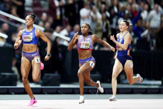 (260914) -- BUDAPEST, Sept. 14, 2026 (Xinhua) -- Melissa Jefferson-Wooden of the United States (C) competes during the women's 200 meters race at the World Athletics Ultimate Championship in Budapest, Hungary, Sept. 13, 2026. (Xinhua/Hu Zhixuan)