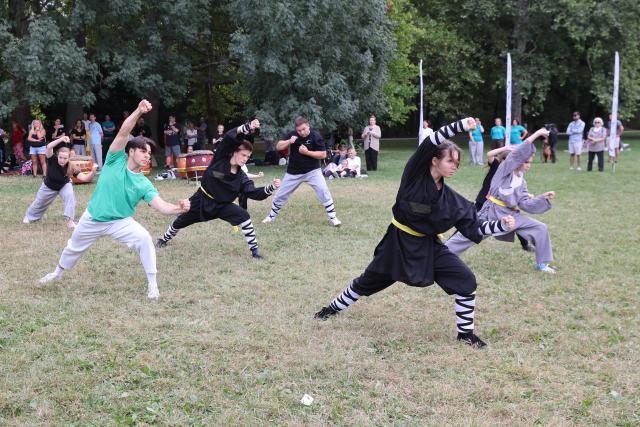 (260914) -- BUDAPEST, Sept. 14, 2026 (Xinhua) -- People perform Shaolin Kung Fu during the 6th Family and Friends Gathering of the Hungarian Chan Wu Federation on Margaret Island in Budapest, Hungary, Sept. 13, 2026. (Photo by Attila Volgyi/Xinhua)
