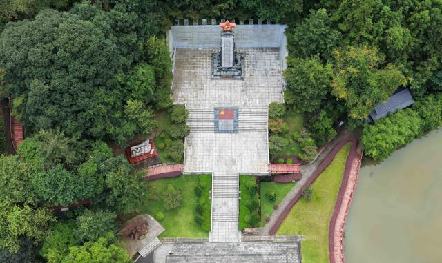 (260915) -- GUANGZHOU, Sept. 15, 2026 (Xinhua) -- An aerial photo taken on Aug. 31, 2026 shows a memorial park for Red Army martyrs in Renhua County, south China's Guangdong Province. This year marks the 90th anniversary of the victory of the Long March by the Red Army under the leadership of the Communist Party of China.
   Renhua County has built several sites in commemoration of the Long March. (Xinhua/Deng Hua)
