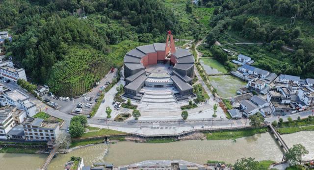 (260915) -- GUANGZHOU, Sept. 15, 2026 (Xinhua) -- An aerial drone photo taken on Aug. 31, 2026 shows a Long March-themed memorial hall in Renhua County, south China's Guangdong Province. This year marks the 90th anniversary of the victory of the Long March by the Red Army under the leadership of the Communist Party of China.
   Renhua County has built several sites in commemoration of the Long March. (Xinhua/Deng Hua)