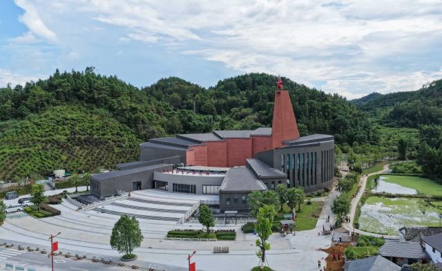 (260915) -- GUANGZHOU, Sept. 15, 2026 (Xinhua) -- A drone photo taken on Aug. 31, 2026 shows a Long March-themed memorial hall in Renhua County, south China's Guangdong Province. This year marks the 90th anniversary of the victory of the Long March by the Red Army under the leadership of the Communist Party of China.
   Renhua County has built several sites in commemoration of the Long March. (Xinhua/Deng Hua)