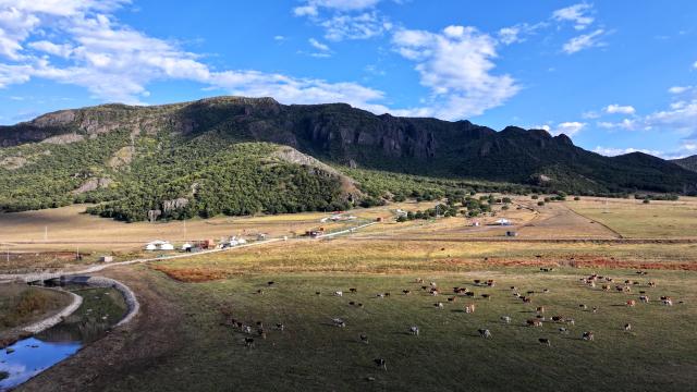 (260915) -- HINGGAN LEAGUE, Sept. 15, 2026 (Xinhua) -- A drone photo taken on Sept. 15, 2026 shows a view of the Heiyang mountain scenic area in Horqin Right Wing Front Banner, Hinggan League, north China's Inner Mongolia Autonomous Region. (Xinhua/Bei He)