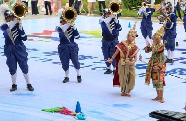 (260916) -- SHENZHEN, Sept. 16, 2026 (Xinhua) -- Members of a youth band from Thailand perform during the 2026 International Youth Band China Tour (Shenzhen) in Shenzhen, south China's Guangdong Province, Sept. 16, 2026. The tour kicked off here on Wednesday. (Xinhua/Mao Siqian)