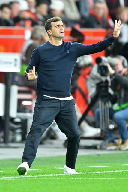 (260917) -- LEVERKUSEN, Sept. 17, 2026 (Xinhua) -- Head coach of Bayer 04 Leverkusen Carles Martinez reacts during the UEFA Europa League football match between Bayer 04 Leverkusen and NK Celje in Leverkusen, Germany, Sept. 16, 2026. (Photo by Ulrich Hufnagel/Xinhua)