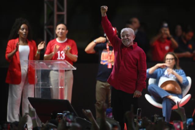 (260917) -- BRASILIA, Sept. 17, 2026 (Xinhua) -- Brazilian President Luiz Inacio Lula da Silva, presidential candidate of Brazil's ruling Workers' Party, takes part in a campaign rally in Brasilia, Brazil, Sept. 16, 2026. (Photo by Lucio Tavora/Xinhua)