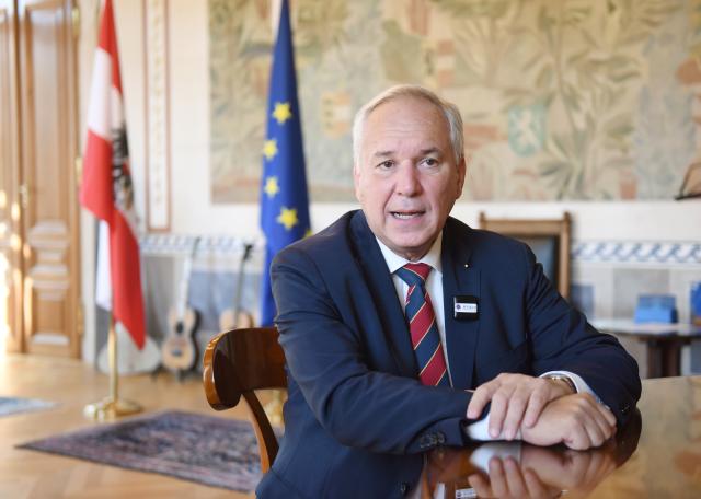 (260919) -- VIENNA, Sept. 19, 2026 (Xinhua) -- Walter Rosenkranz, president of Austria's National Council, or the lower house of Parliament, speaks during an interview with Xinhua in Vienna, Austria, Sept. 15, 2026. TO GO WITH "Interview: Austrian parliament speaker calls for mutual learning, fair cooperation between Europe, China" (Xinhua/He Canling)