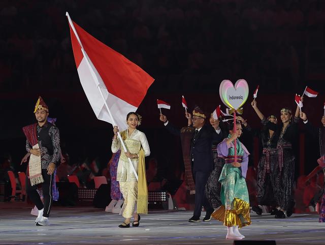 (260919) -- NAGOYA, Sept. 19, 2026 (Xinhua) -- Delegation of Indonesia parades into the stadium during the opening ceremony of the 20th Asian Games Aichi-Nagoya 2026 in Nagoya, Japan, Sept. 19, 2026. (Xinhua/Li Bo)