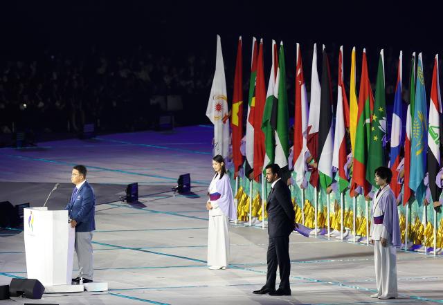 (260919) -- NAGOYA, Sept. 19, 2026 (Xinhua) -- Ohmura Hideaki, President of the Aichi-Nagoya Asian Games and Asian Para Games Organizing Committee, speaks during the opening ceremony of the 20th Asian Games Aichi-Nagoya 2026 in Nagoya, Japan, Sept. 19, 2026. (Xinhua/Yao Qilin)