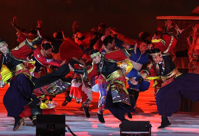 (260919) -- NAGOYA, Sept. 19, 2026 (Xinhua) -- Artists perform during the opening ceremony of the 20th Asian Games Aichi-Nagoya 2026 in Nagoya, Japan, Sept. 19, 2026. (Xinhua/Li Bo)