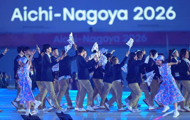(260919) -- NAGOYA, Sept. 19, 2026 (Xinhua) -- The delegation of Chinese Taipei parades into the stadium during the opening ceremony of the 20th Asian Games Aichi-Nagoya 2026 in Nagoya, Japan, Sept. 19, 2026. (Xinhua/Cheong Kam Ka)