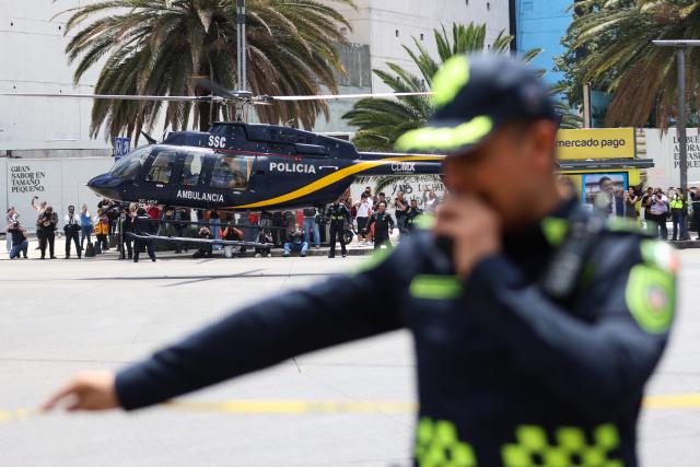 (260919) -- MEXICO CITY, Sept. 19, 2026 (Xinhua) -- A police helicopter takes part in the Second National Earthquake Drill 2026, in Mexico City, capital of Mexico, on Sept. 19, 2026. (Photo by Francisco Canedo/Xinhua)