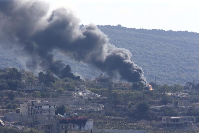 (260921) -- HANNIYEH, Sept. 21, 2026 (Xinhua) -- This photo taken on Sept. 21, 2026, shows the Israeli army burning houses in the town of Al-Mansouri, southern Lebanon. (Photo by Ali Hashisho/Xinhua)