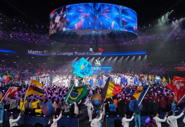 (260922) -- SHANGHAI, Sept. 22, 2026 (Xinhua) -- The opening ceremony of the 48th WorldSkills Competition is held in east China's Shanghai, Sept. 22, 2026. The 48th WorldSkills Competition opened in Shanghai on Tuesday evening, with 1,385 competitors from 68 countries and regions vying in 64 skill events. (Xinhua/Ren Pengfei)