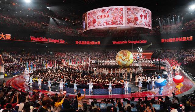 (260922) -- SHANGHAI, Sept. 22, 2026 (Xinhua) -- The opening ceremony of the 48th WorldSkills Competition is held in east China's Shanghai, Sept. 22, 2026. The 48th WorldSkills Competition opened in Shanghai on Tuesday evening, with 1,385 competitors from 68 countries and regions vying in 64 skill events. (Xinhua/Ren Pengfei)