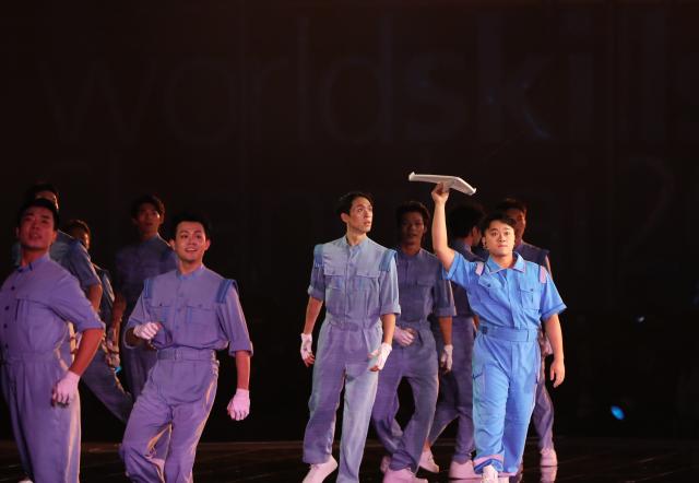 (260922) -- SHANGHAI, Sept. 22, 2026 (Xinhua) -- People perform during the opening ceremony of the 48th WorldSkills Competition in east China's Shanghai, Sept. 22, 2026. The 48th WorldSkills Competition opened in Shanghai on Tuesday evening, with 1,385 competitors from 68 countries and regions vying in 64 skill events. (Xinhua/Fang Zhe)