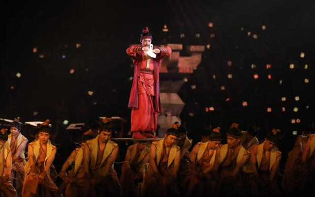 (260922) -- SHANGHAI, Sept. 22, 2026 (Xinhua) -- People perform during the opening ceremony of the 48th WorldSkills Competition in east China's Shanghai, Sept. 22, 2026. The 48th WorldSkills Competition opened in Shanghai on Tuesday evening, with 1,385 competitors from 68 countries and regions vying in 64 skill events. (Xinhua/Fang Zhe)