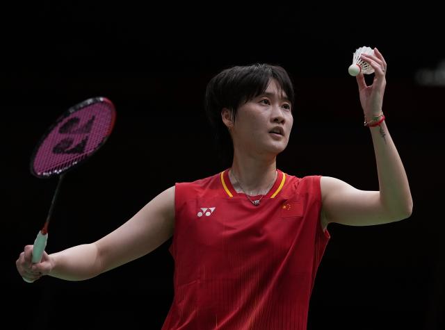 (260923) -- ICHINOMIYA, Sept. 23, 2026 (Xinhua) -- Chen Yufei of team China serves in the singles match against Mutiara Ayu Puspitasari of team Indonesia during the badminton women's team semifinals between China and Indonesia at the 20th Asian Games Aichi-Nagoya 2026 in Ichinomiya of Aichi Prefecture, Japan, Sept. 23, 2026. (Xinhua/Li Bo)