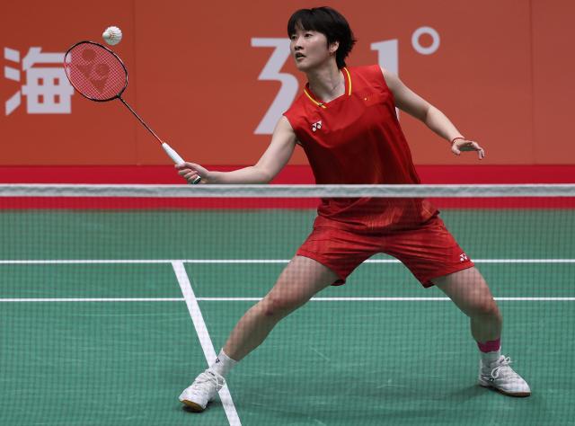 (260923) -- ICHINOMIYA, Sept. 23, 2026 (Xinhua) -- Chen Yufei of team China competes in the singles match against Mutiara Ayu Puspitasari of team Indonesia during the badminton women's team semifinals between China and Indonesia at the 20th Asian Games Aichi-Nagoya 2026 in Ichinomiya of Aichi Prefecture, Japan, Sept. 23, 2026. (Xinhua/Li Bo)
