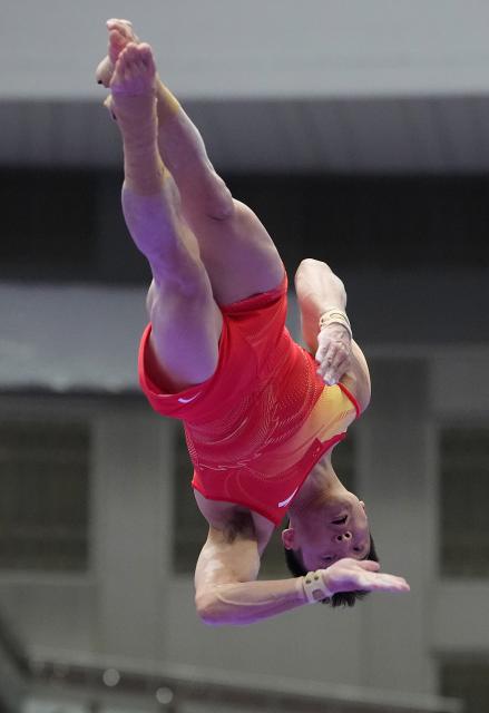 (260923) -- NAGOYA, Sept. 23, 2026 (Xinhua) -- Sun Wei of team China competes during the floor exercise competition of men's team final of Artistic Gymnastics at the 20th Asian Games Aichi-Nagoya 2026 in Nagoya, Japan, Sept. 23, 2026. (Xinhua/Lui Siu Wai)