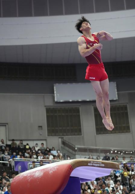 (260923) -- NAGOYA, Sept. 23, 2026 (Xinhua) -- Hashimoto Daiki of team Japan competes during the vault competition of men's team final of Artistic Gymnastics at the 20th Asian Games Aichi-Nagoya 2026 in Nagoya, Japan, Sept. 23, 2026. (Xinhua/Jia Yuchen)