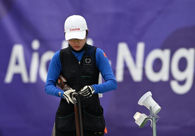 (260923) -- NAGOYA, Sept. 23, 2026 (Xinhua) -- Jiang Yiting of China competes during the Skeet Women Individual Final of shooting at the 20th Asian Games Aichi-Nagoya 2026 in Toyota of Aichi Prefecture, Japan, Sept. 23, 2026. (Xinhua/Liu Lei)
