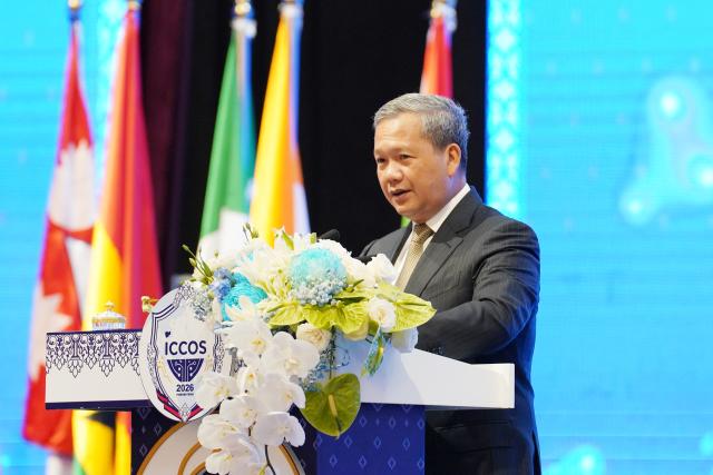 (260923) -- PHNOM PENH, Sept. 23, 2026 (Xinhua) -- Cambodian Prime Minister Hun Manet speaks at the opening ceremony of the International Conference on Combating Online Scams in Phnom Penh, Cambodia on Sept. 23, 2026.
  Cambodia on Wednesday hosted the International Conference on Combating Online Scams, aimed at sharing best practices and strengthening global cooperation against this growing threat. (Photo by Sovannara/Xinhua)