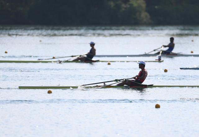 (260924) -- NAGOYA, Sept. 24, 2026 (Xinhua) -- Chan Chi Fung (front) of Hong Kong, China competes during the Men's Single Sculls Final A of Rowing at the 20th Asian Games Aichi-Nagoya 2026 in Kaizu of Gifu Prefecture, Japan, Sept. 24, 2026. (Xinhua/Jia Haocheng)