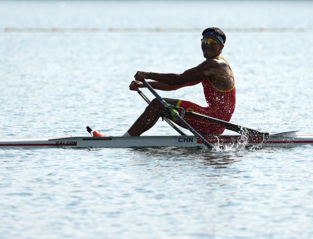 (260924) -- NAGOYA, Sept. 24, 2026 (Xinhua) -- Deng Zhiwei of China competes during the Men's Single Sculls Final A of Rowing at the 20th Asian Games Aichi-Nagoya 2026 in Kaizu of Gifu Prefecture, Japan, Sept. 24, 2026. (Xinhua/Zhou Mi)