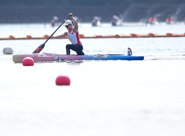 (260924) -- NAGOYA, Sept. 24, 2026 (Xinhua) -- Shuai Changwen of China competes during the Women's Canoe Single 200m Final A of Canoe Sprint at the 20th Asian Games Aichi-Nagoya 2026 in Miyoshi of Aichi Prefecture, Japan, Sept. 24, 2026. (Xinhua/Luo Yuan)