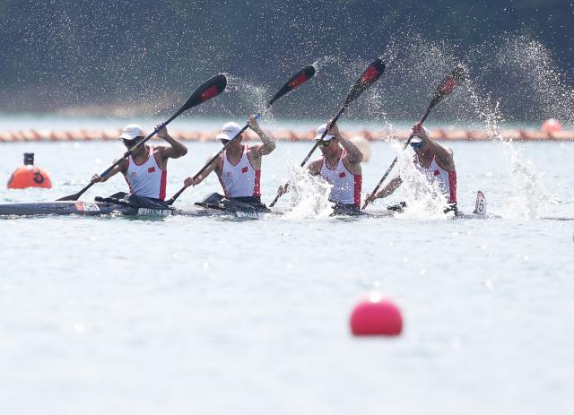 (260924) -- NAGOYA, Sept. 24, 2026 (Xinhua) -- Team China compete during the Men's Kayak Four 500m Final A of Canoe Sprint at the 20th Asian Games Aichi-Nagoya 2026 in Miyoshi of Aichi Prefecture, Japan, Sept. 24, 2026. (Xinhua/Luo Yuan)