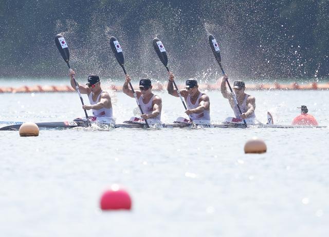 (260924) -- NAGOYA, Sept. 24, 2026 (Xinhua) -- Team South Korea compete during the Men's Kayak Four 500m Final A of Canoe Sprint at the 20th Asian Games Aichi-Nagoya 2026 in Miyoshi of Aichi Prefecture, Japan, Sept. 24, 2026. (Xinhua/Luo Yuan)