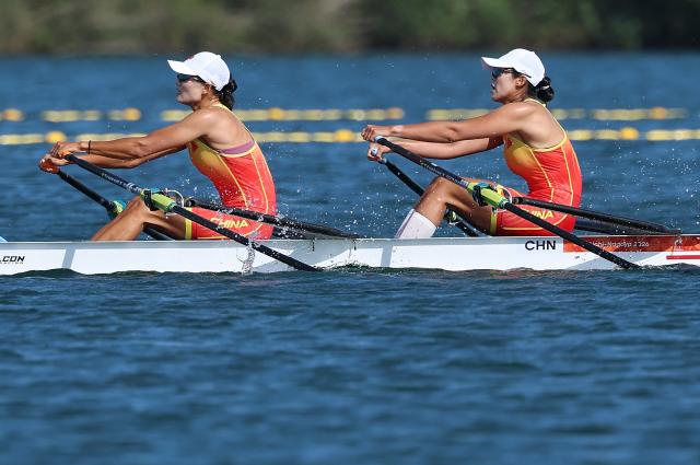 (260924) -- NAGOYA, Sept. 24, 2026 (Xinhua) -- Wang Sixuan/Shen Shuangmei of China compete during the Women's Double Sculls Final A of Rowing at the 20th Asian Games Aichi-Nagoya 2026 in Kaizu of Gifu Prefecture, Japan, Sept. 24, 2026. (Xinhua/Jia Haocheng)