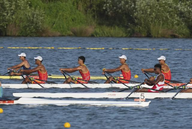 (260924) -- KAIZU, Sept. 24, 2026 (Xinhua) -- Team China competes during the men's Quadruple Sculls final of Rowing at the 20th Asian Games Aichi-Nagoya 2026 in Kaizu of Gifu Prefecture, Japan, Sept. 24, 2026. (Xinhua/Zhou Mi)
