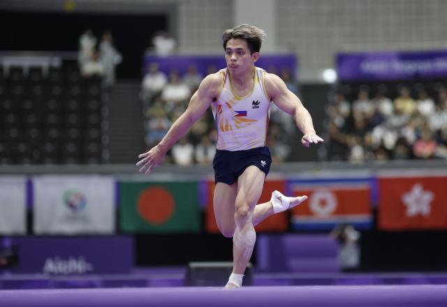 (260924) -- NAGOYA, Sept. 24, 2026 (Xinhua) -- Carlos Edriel Yulo of the Philippines competes during the men's floor exercise final of Artistic Gymnastics at the 20th Asian Games Aichi-Nagoya 2026 in Nagoya, Japan, Sept. 24, 2026. (Xinhua/Wang Lili)