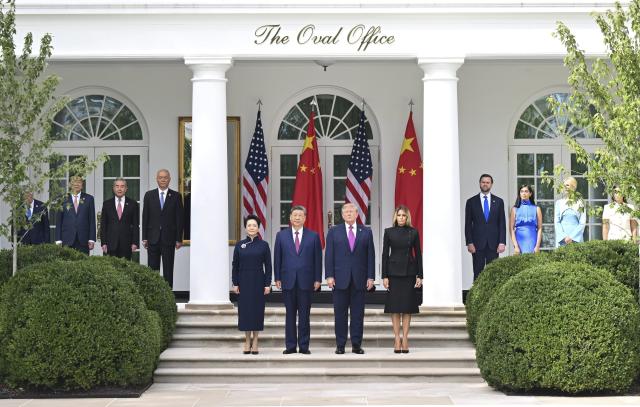(260924) -- WASHINGTON, Sept. 24, 2026 (Xinhua) -- U.S. President Donald Trump holds a welcome ceremony for Chinese President Xi Jinping, who is on a state visit to the United States, at the White House in Washington, D.C., the United States, Sept. 24, 2026. (Xinhua/Li Xiang)