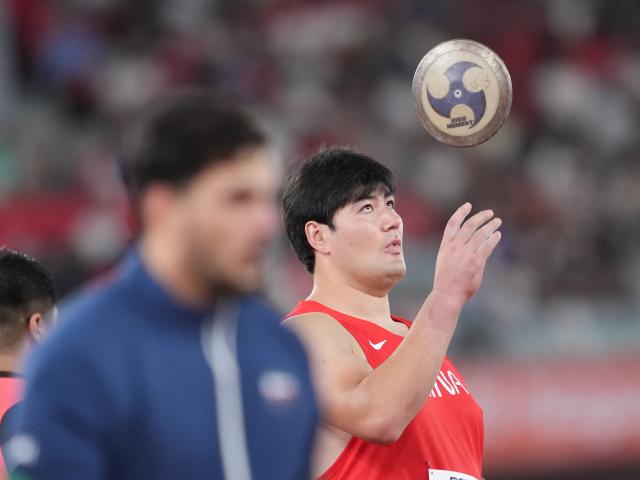 (260925) -- BEIJING, Sept. 25, 2026 (Xinhua) -- Abuduaini Tuergong of China reacts during the men's discus throw final of Athletics at the 20th Asian Games Aichi-Nagoya 2026 in Nagoya, Japan, Sept. 24, 2026. Abuduaini Tuergong won the men's discus title at the Asian Games on Thursday, ending a 24-year wait for China to reclaim the gold medal in the event. (Xinhua/Luo Yuan)