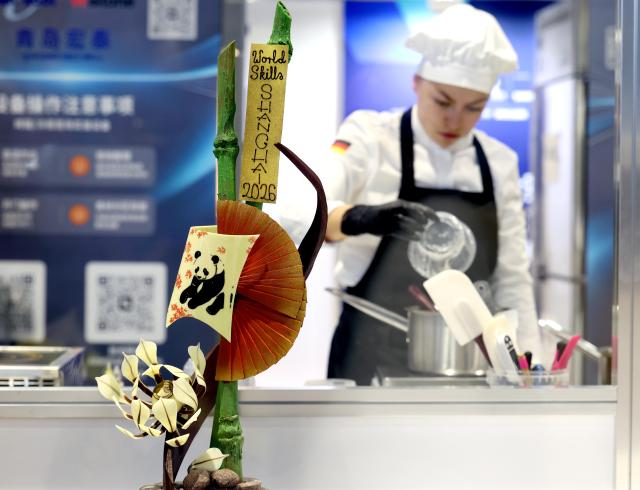 (260925) -- BEIJING, Sept. 25, 2026 (Xinhua) -- This photo taken on Sept. 24, 2026 shows a piece of work of a contestant participating in the patisserie and confectionery event during the 48th WorldSkills Competition in east China's Shanghai. (Xinhua/Liu Ying)