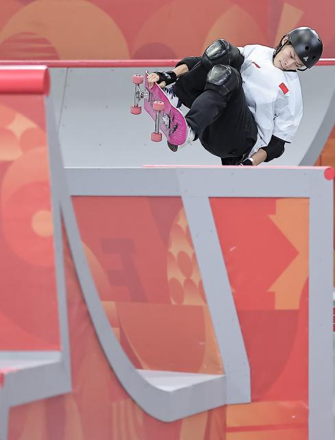 (260925) -- NAGOYA, Sept. 25, 2026 (Xinhua) -- Chen Ye of China competes during the men's park final of skateboarding at the 20th Asian Games Aichi-Nagoya 2026 in Tokoname of Aichi Prefecture, Japan, Sept. 25, 2026. (Xinhua/Long Lei)