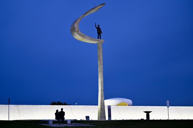 (260925) -- BRASILIA, Sept. 25, 2026 (Xinhua) -- This photo taken on Sept. 25, 2026 shows the Memorial JK, in memory of former Brazilian President Juscelino Kubistchek, in Brasilia, Brazil. The city of Brasilia, with a population of approximately 3 million, is the capital and the third largest city of Brazil. (Xinhua/Jin Haoyuan)