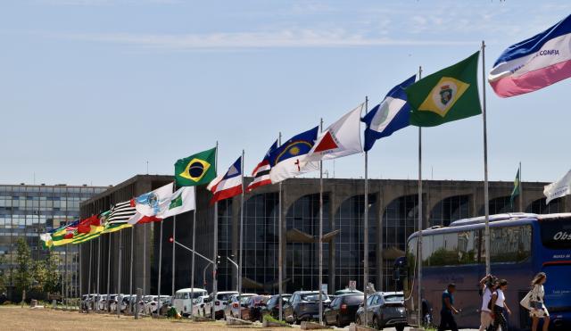(260925) -- BRASILIA, Sept. 25, 2026 (Xinhua) -- This photo taken on Sept. 24, 2026 shows the Brazilian national flag and flags of the country's federative units in Brasilia, Brazil. The city of Brasilia, with a population of approximately 3 million, is the capital and the third largest city of Brazil. (Xinhua/Jin Haoyuan)