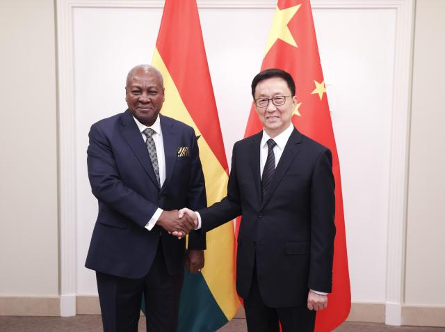 (260925) -- NEW YORK, Sept. 25, 2026 (Xinhua) -- Chinese Vice President Han Zheng meets with Ghanaian President John Dramani Mahama on the sidelines of the 81st session of the United Nations General Assembly in New York, on Sept. 25, 2026. (Xinhua/Pang Xinglei)
