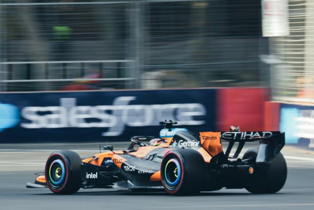 (260926) -- BAKU, Sept. 26, 2026 (Xinhua) -- McLaren's driver Oscar Piastri of Australia competes during the qualifying session of the Formula One Azerbaijan Grand Prix at the Baku City Circuit in Baku, Azerbaijan, Sept. 25, 2026. (Xinhua/Chen Junfeng)