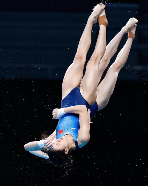 (260926) -- TOKYO, Sept. 26, 2026 (Xinhua) -- Chen Yuxi/Lu Wei (front) of China compete during the women's synchronised 10m platform final of diving at the 20th Asian Games Aichi-Nagoya 2026 in Tokyo, Japan, Sept. 26, 2026. (Xinhua/Wu Zhizun)