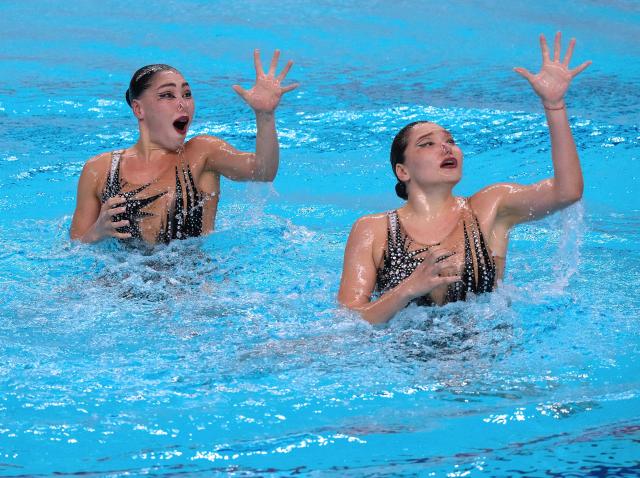 (260926) -- HAMAMATSU, Sept. 26, 2026 (Xinhua) -- Nargiza Bolatova/Yasmin Tuyakova of Kazakhstan perform during the duet technical routine of artistic swimming at the 20th Asian Games Aichi-Nagoya 2026 in Hamamatsu of Shizuoka Prefecture, Japan, Sept. 26, 2026. (Xinhua/Zhou Mi)