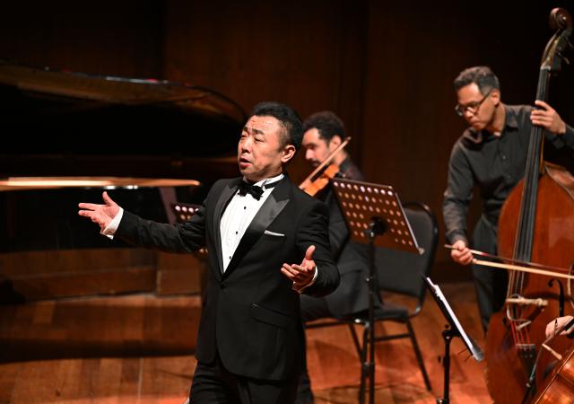 (260926) -- RIO DE JANEIRO, Sept. 26, 2026 (Xinhua) -- A singer performs during an opera concert at the Cidade das Artes in Rio de Janeiro, Brazil, Sept. 25, 2026. An opera concert themed the 2026 China-Brazil Cultural Year was staged here on Friday, with several singers from the China National Opera House presenting opera classics and well-known Chinese pieces to the local audience. (Xinhua/Jin Haoyuan)