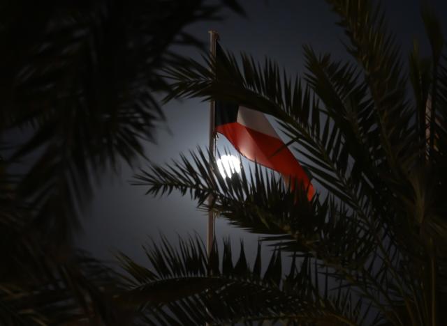 (260926) -- KUWAIT CITY, Sept. 26, 2026 (Xinhua) -- A moon is seen over Kuwait City, Kuwait, Sept. 26, 2026. (Photo by Asad/Xinhua)