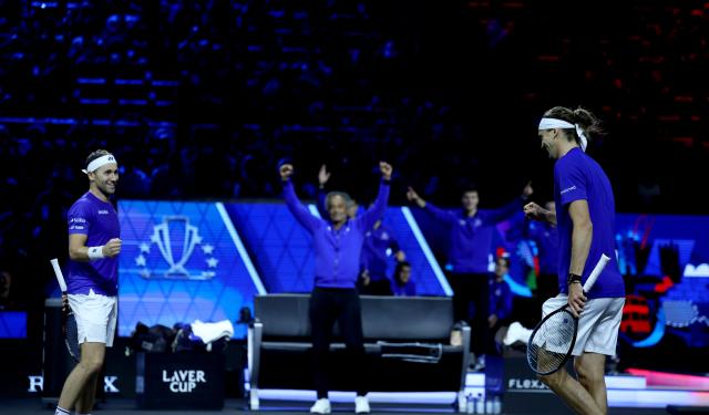(260927) -- LONDON, Sept. 27, 2026 (Xinhua) -- Team Europe's Alexander Zverev/Casper Ruud (L) react in the doubles match against Team World's Alexander Bublik/Brandon Nakashima during the Laver Cup tennis tournament between Team World and Team Europe in London, Britain, on Sept. 26, 2026. (Xinhua/Li Ying)