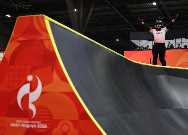 (260927) -- NAGOYA, Sept. 27, 2026 (Xinhua) -- Sun Sibei of China celebrates after the women's park final of cycling BMX freestyle at the 20th Asian Games Aichi-Nagoya 2026 in Nagoya, Japan, Sept. 27, 2026. (Xinhua/Deng Hua)