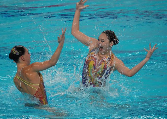 (260927) -- HAMAMATSU, Sept. 27, 2026 (Xinhua) -- Nargiza Bolatova/Yasmin Tuyakova of Kazakhstan compete during the duet free routine of artistic swimming at the 20th Asian Games Aichi-Nagoya 2026 in Hamamatsu of Shizuoka Prefecture, Japan, Sept. 27, 2026. (Xinhua/Zhou Mi)